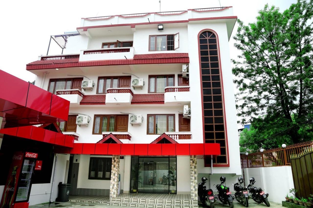 Oyo 104 Hotel Baltic Inn Kathmandu Bagian luar foto