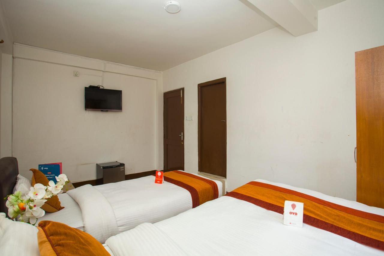 Oyo 104 Hotel Baltic Inn Kathmandu Bagian luar foto